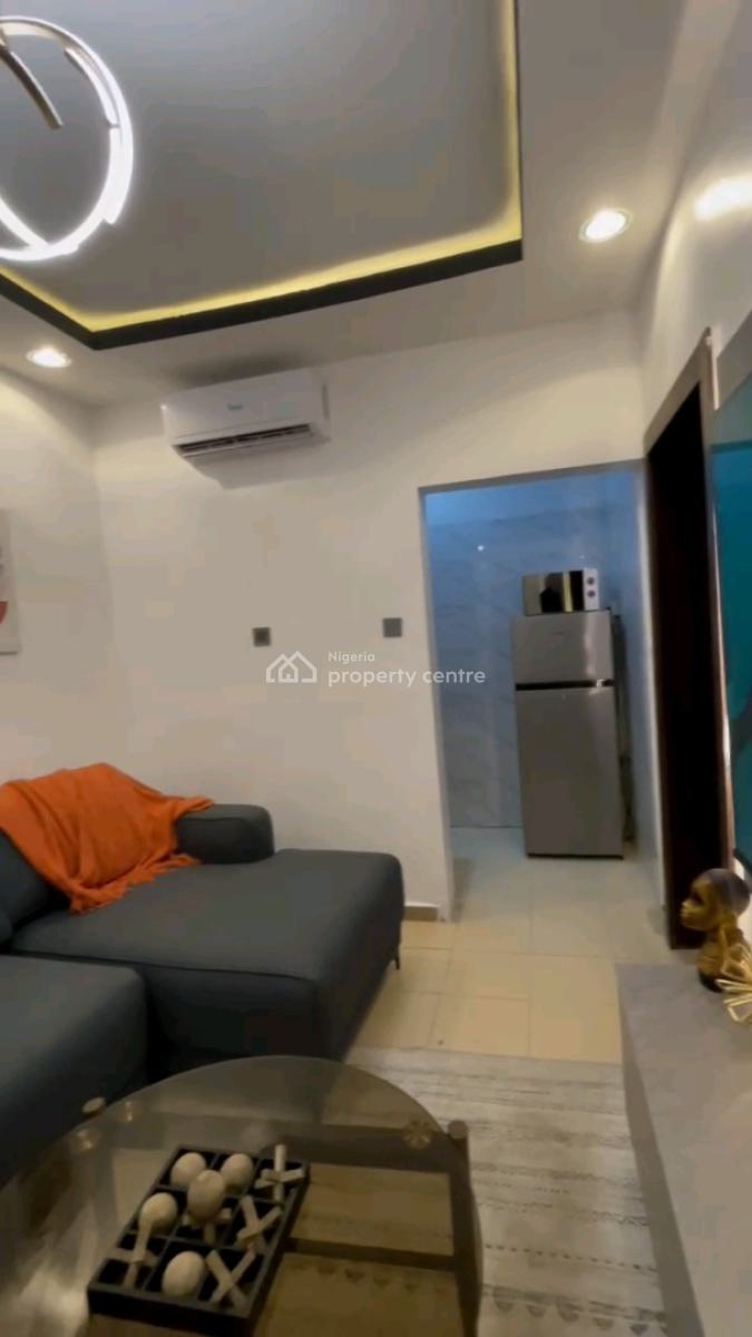 Lovely 1 Bedroom Apartment with Ps4, Lekki Phase 1, Lekki, Lagos, Flat / Apartment Short Let