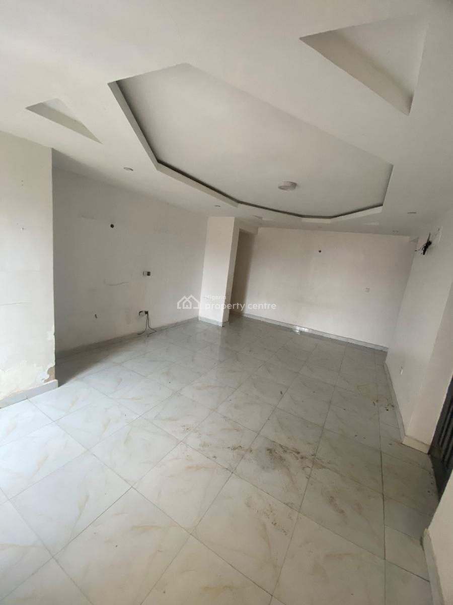 Executive & Relative New 3 Bedroom Apartment, Off Iwaya Road, Onike, Yaba, Lagos, Flat / Apartment for Rent