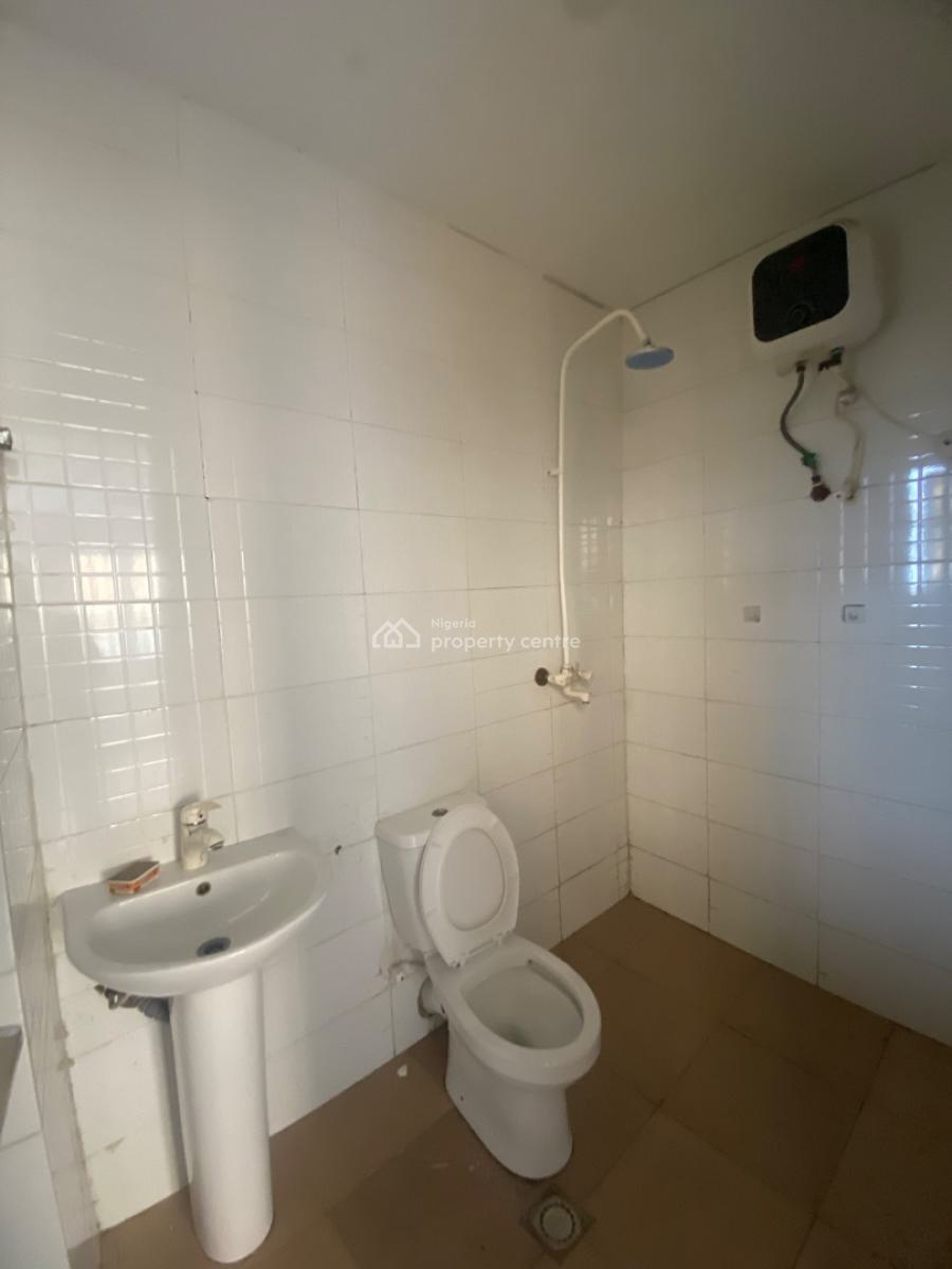 Executive & Relative New 3 Bedroom Apartment, Off Iwaya Road, Onike, Yaba, Lagos, Flat / Apartment for Rent