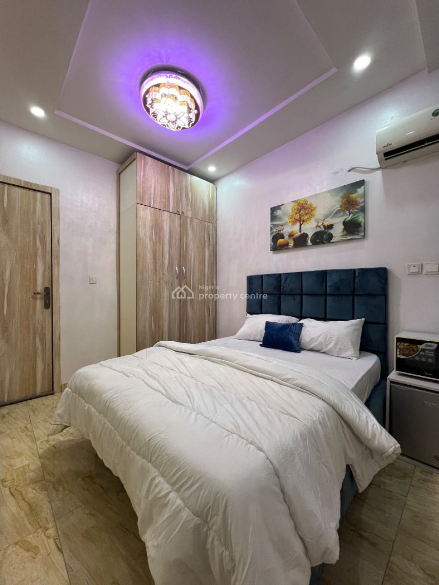 Well Stylish Furnished Studio Room, Royal Pine Gate 1 Orchid Road, Lekki Phase 2, Lekki, Lagos, Self Contain (single Rooms) Short Let