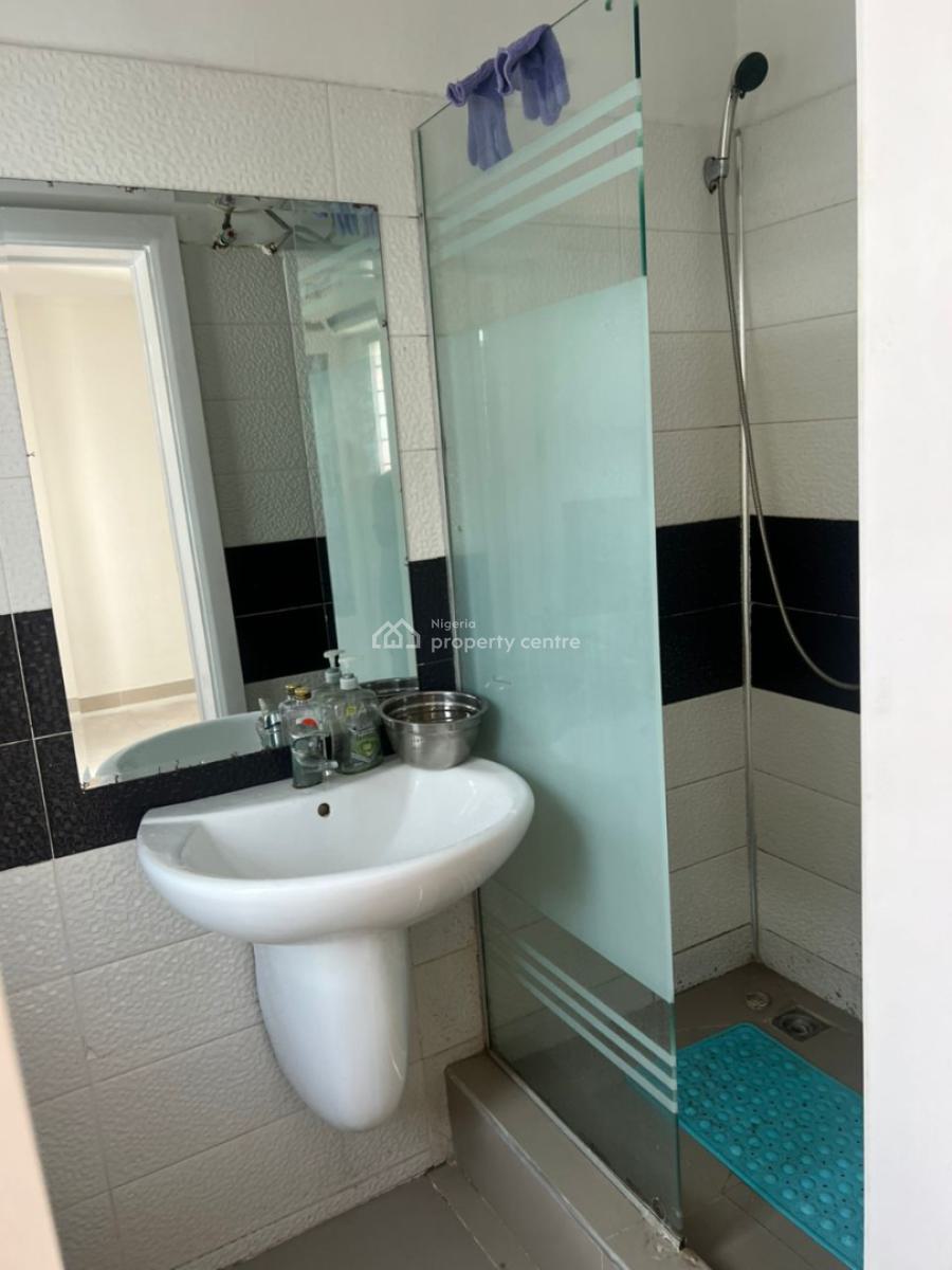 Clean 2bedroom Flat Down Stairs, Lekki Right, Lekki Phase 1, Lekki, Lagos, Flat / Apartment for Rent