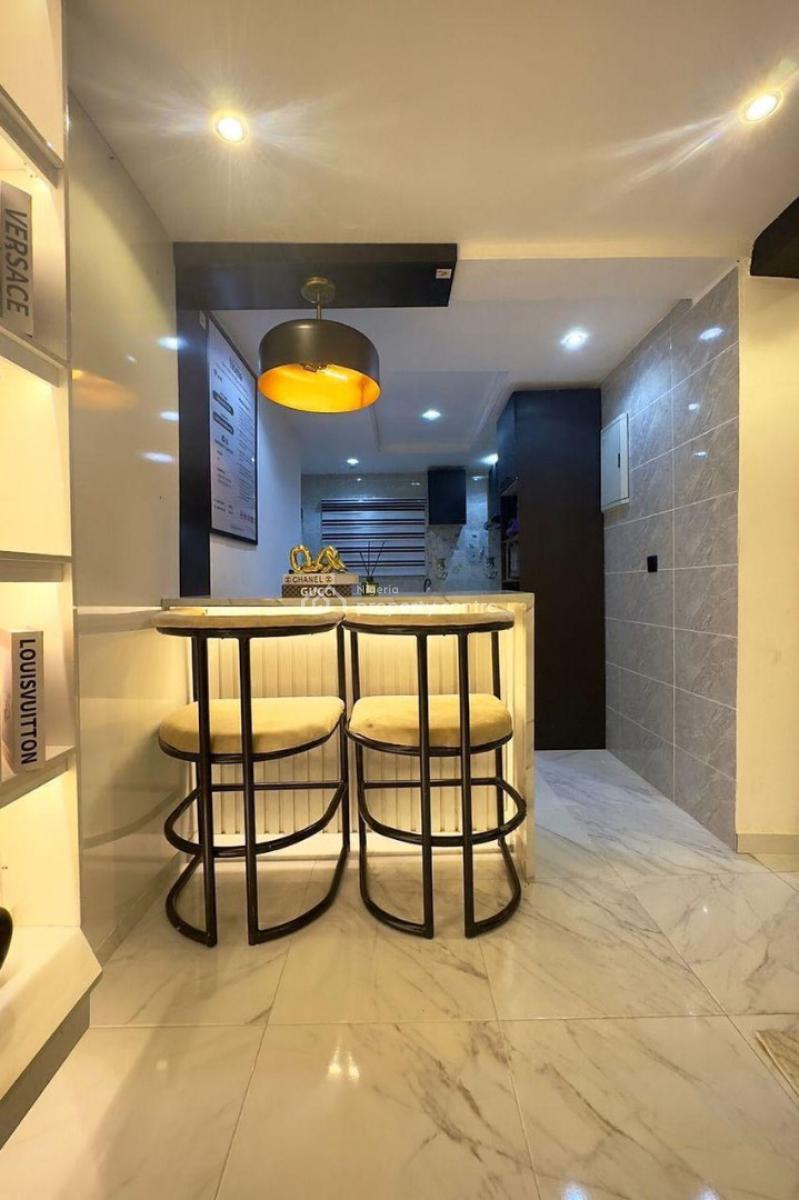 Luxury and Spacious One Bedroom Apartment with Mini Golf Area, Itedo Estate Lekki, Lekki Phase 1, Lekki, Lagos, Flat / Apartment Short Let