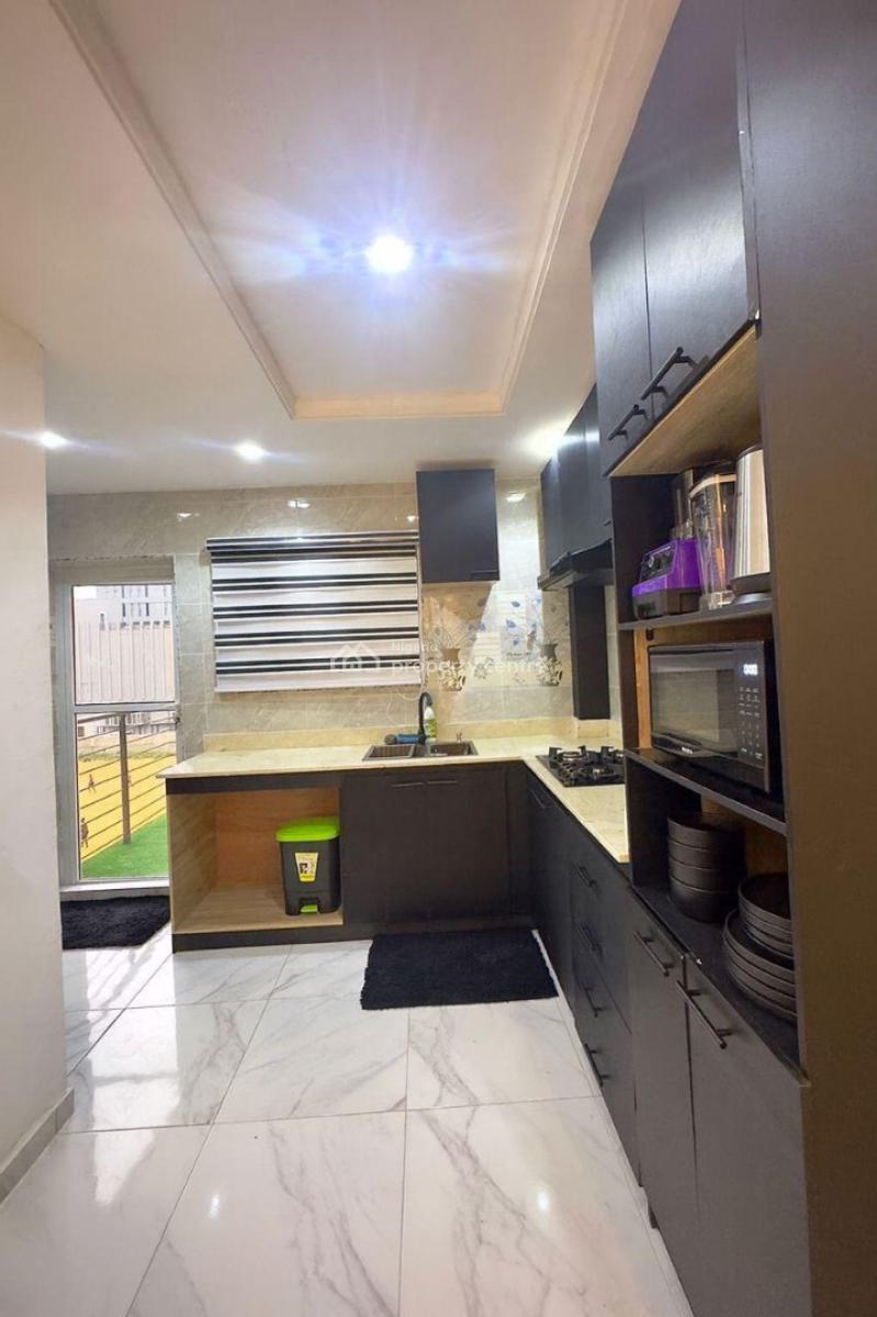 Luxury and Spacious One Bedroom Apartment with Mini Golf Area, Itedo Estate Lekki, Lekki Phase 1, Lekki, Lagos, Flat / Apartment Short Let