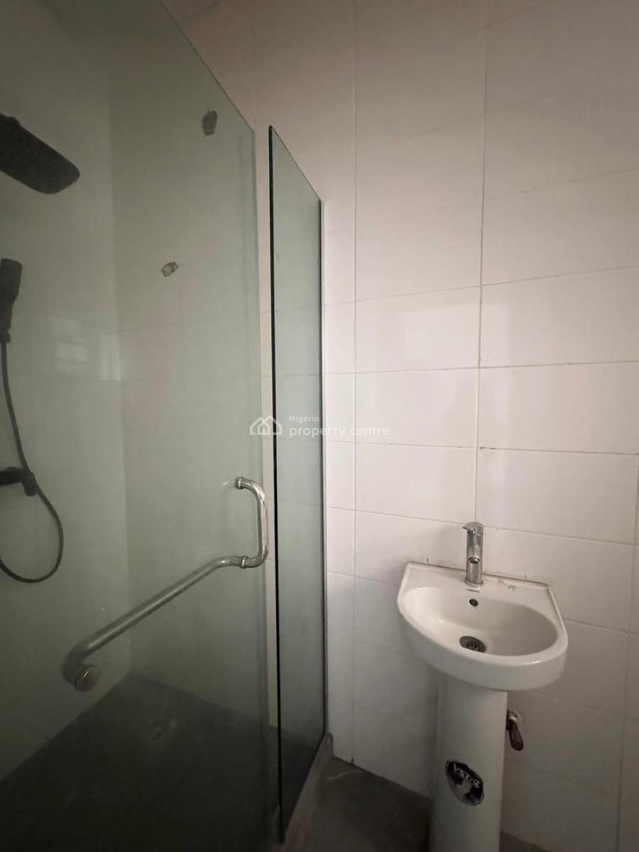 Secure & Spacious 2-bedroom Haven, Ologolo, Lekki, Lagos, Flat / Apartment for Rent