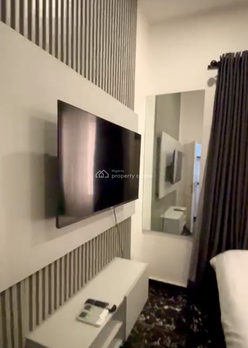 Nicely Furnished 1 Bedroom Apartment, Ogbunike Street, Lekki Phase 1, Lekki, Lagos, Flat / Apartment Short Let