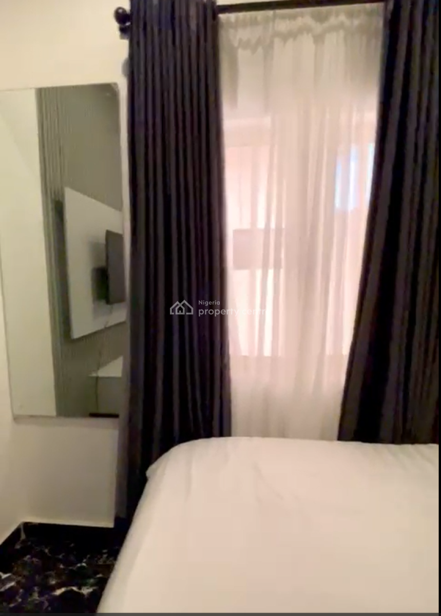 Nicely Furnished 1 Bedroom Apartment, Ogbunike Street, Lekki Phase 1, Lekki, Lagos, Flat / Apartment Short Let