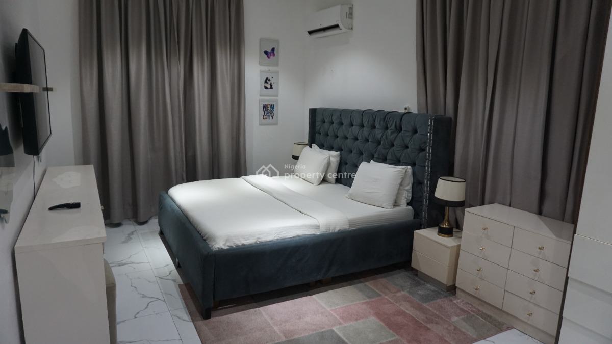 Nicely Furnished 6 Bedroom Apartment, Grace Anjos Street, Lekki Phase 1, Lekki, Lagos, Flat / Apartment Short Let
