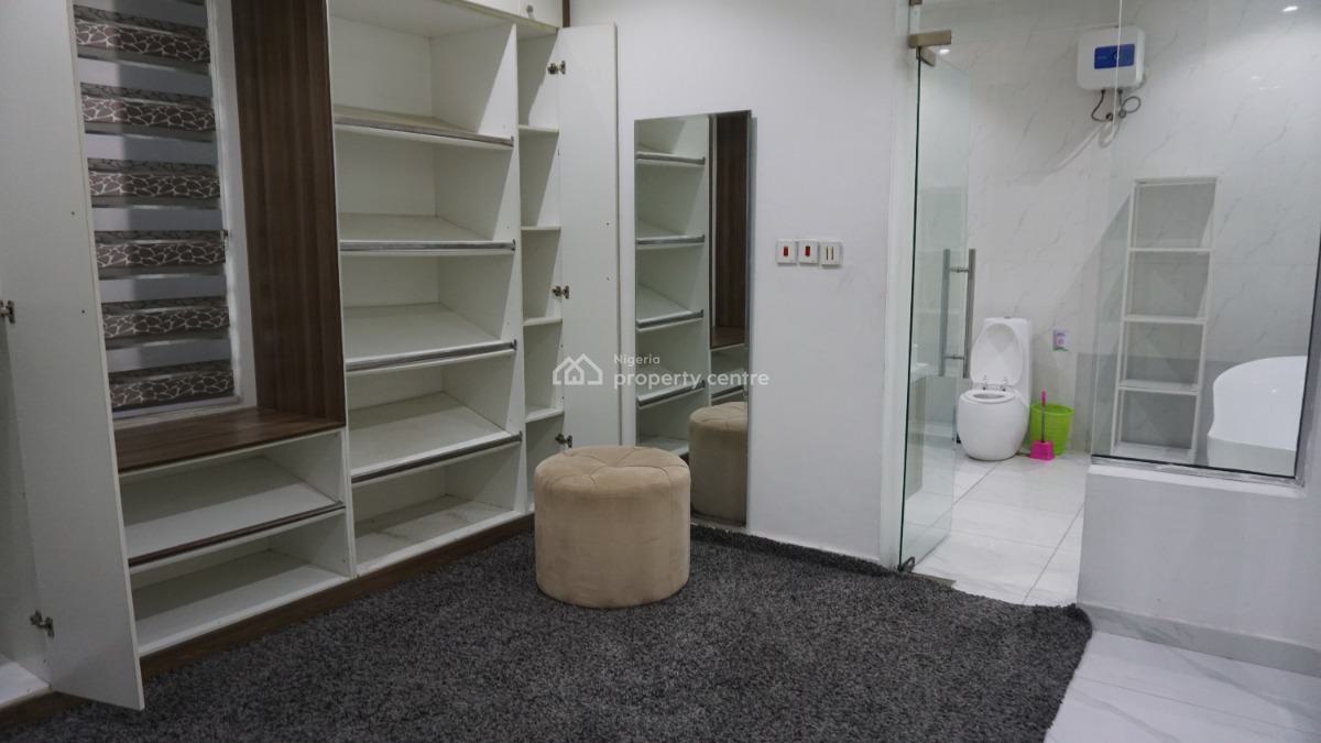 Nicely Furnished 6 Bedroom Apartment, Grace Anjos Street, Lekki Phase 1, Lekki, Lagos, Flat / Apartment Short Let
