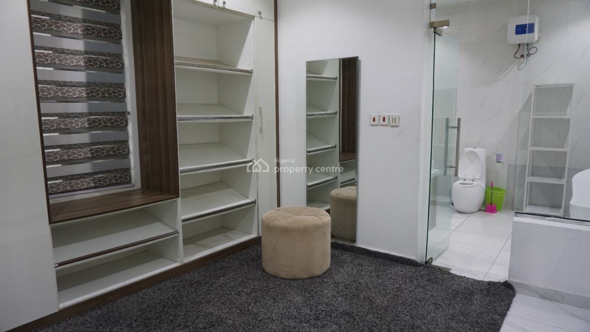 Nicely Furnished 6 Bedroom Apartment, Grace Anjos Street, Lekki Phase 1, Lekki, Lagos, Flat / Apartment Short Let