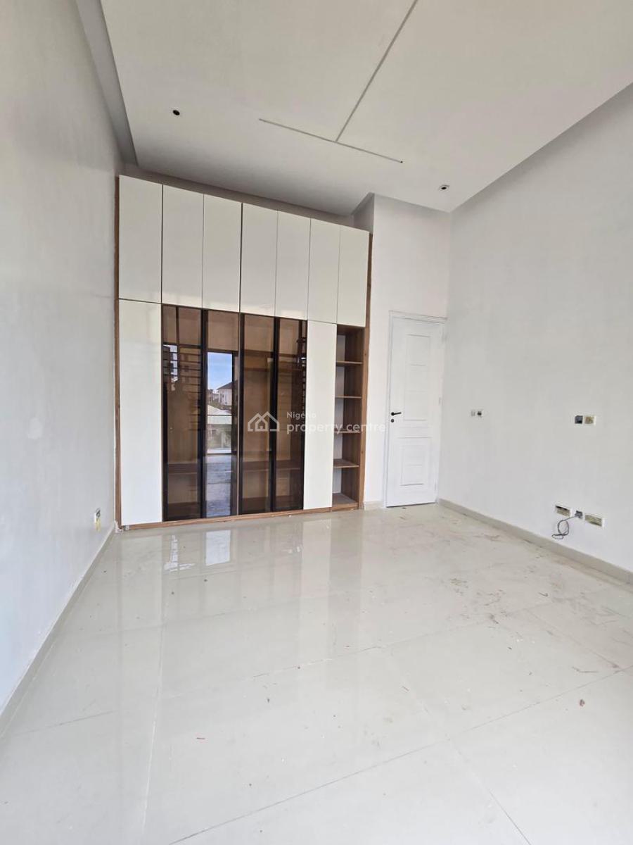 Exquisitely Finished 3 Bedroom Apartment with Gym, Pool, Elevator, Lekki Phase 1, Lekki, Lagos, Flat / Apartment for Sale