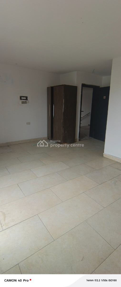 Mini Flat in Victoria Island Off Ozumba Mbadiwe, Kofo Abayomi Street, Victoria Island (vi), Lagos, Mini Flat (room and Parlour) for Rent
