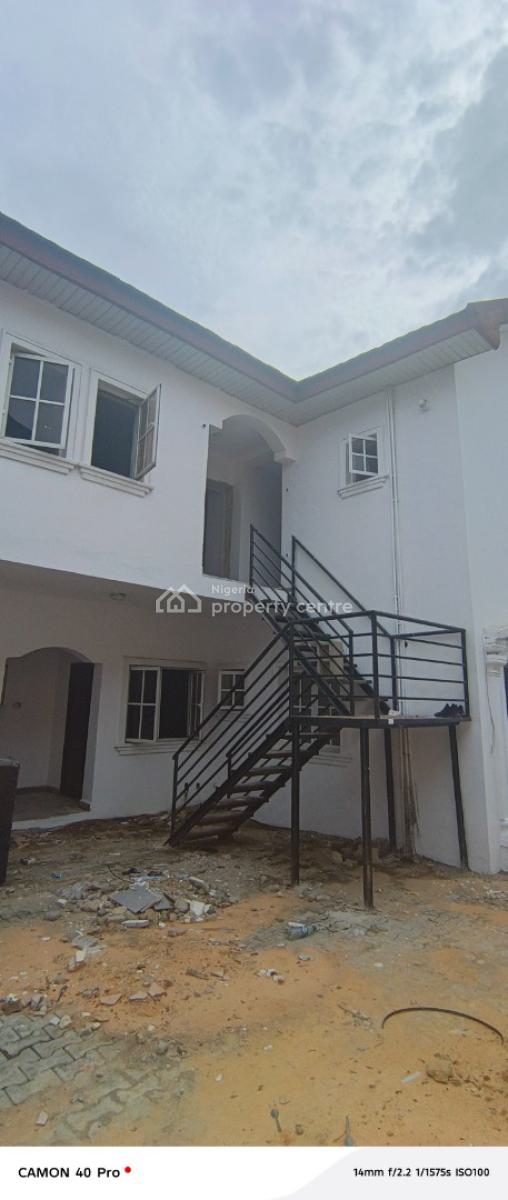 Shop Space in Maruwa Area Lekki Phase 1, Maruwa Area By Phase 1, Lekki Phase 1, Lekki, Lagos, Shop for Rent