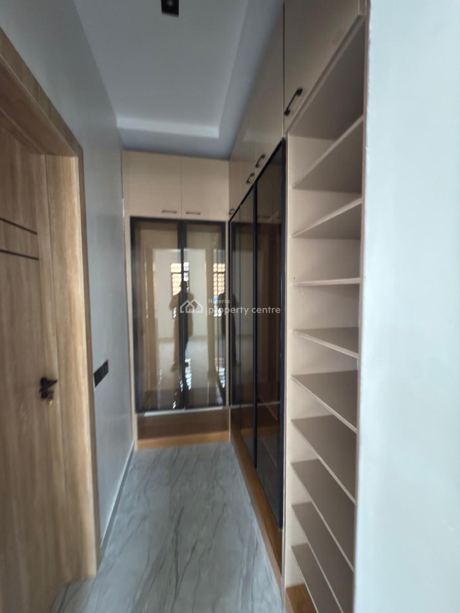 Aesthetically Pleasing 4 Bedroom Terrace Duplex, Lekki Phase 1, Lekki, Lagos, House for Sale