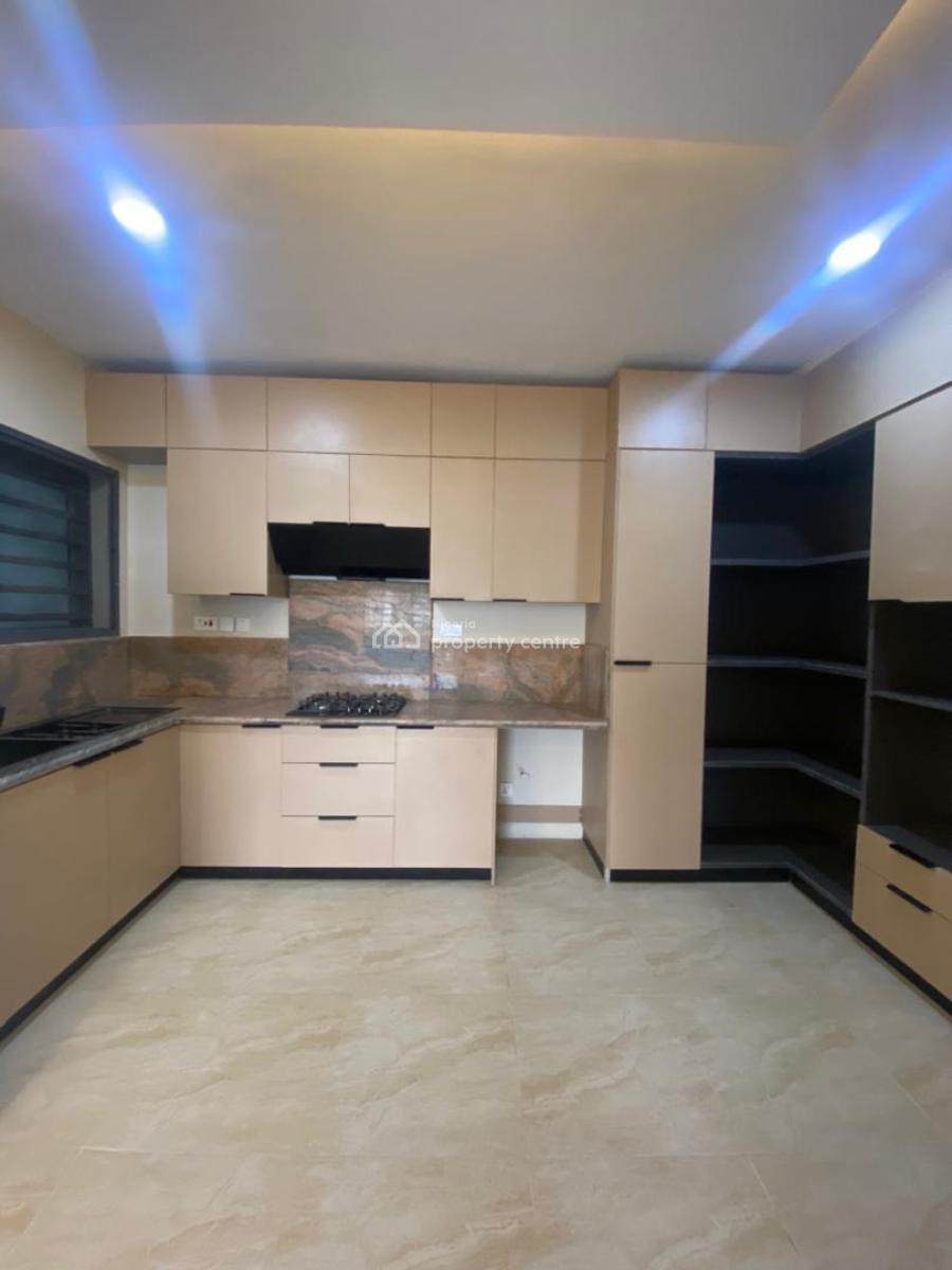 Lovely 3 Bedroom Apartment Within a Serene Environment with a Bq, Lekki Phase 1, Lekki, Lagos, Flat / Apartment for Sale