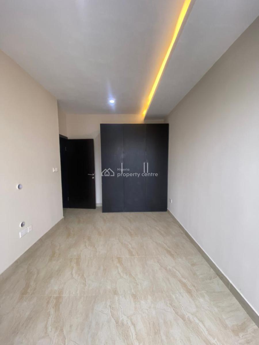Lovely 3 Bedroom Apartment Within a Serene Environment with a Bq, Lekki Phase 1, Lekki, Lagos, Flat / Apartment for Sale