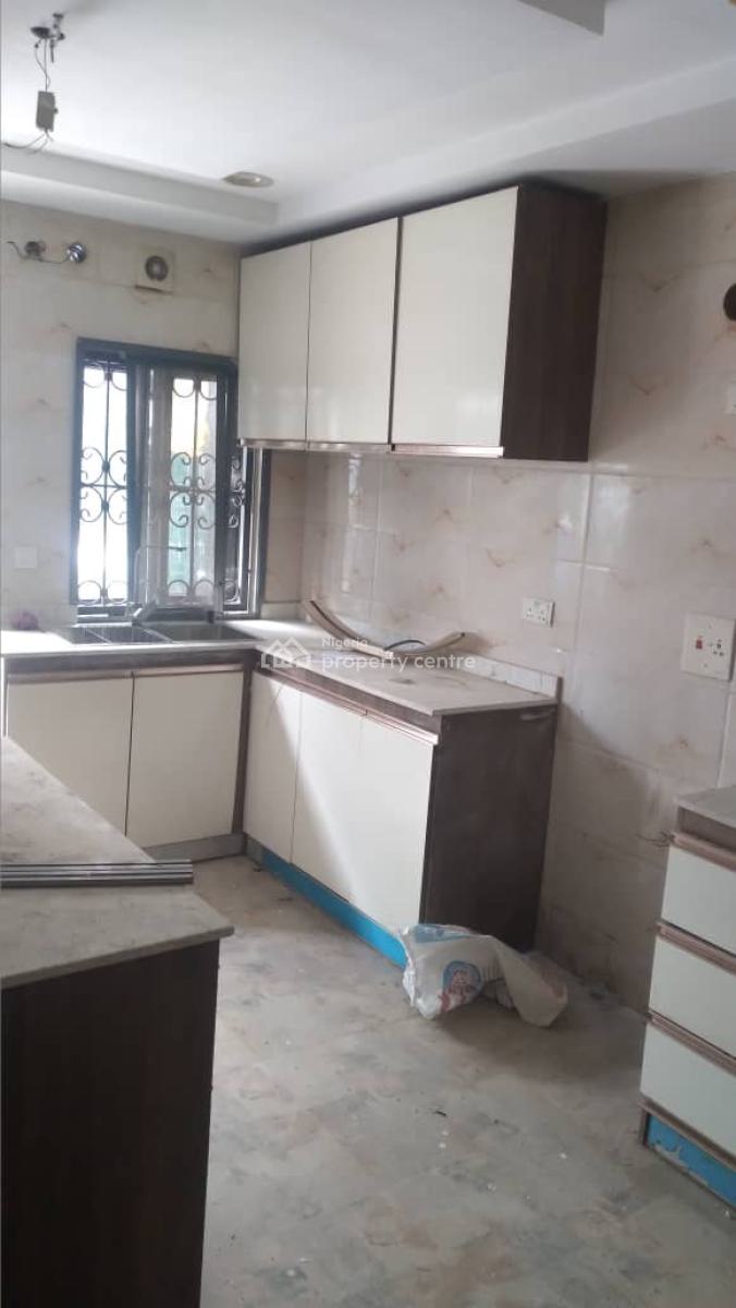 a Brand New 4bedroom Terrace Duplex + 1bq, By Ceadercrest Hospital, Apo, Abuja, Terraced Duplex for Rent