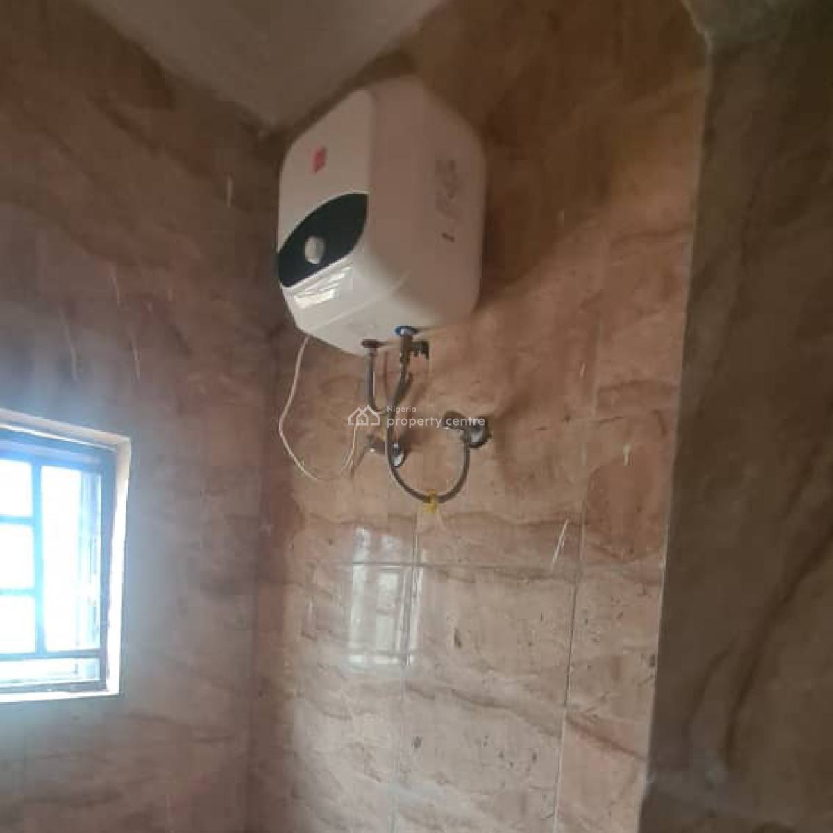 2bedroom Block of Flat, Ground Floor., Efab Estate Gwarinpa Extension, Gwarinpa, Abuja, Flat / Apartment for Sale