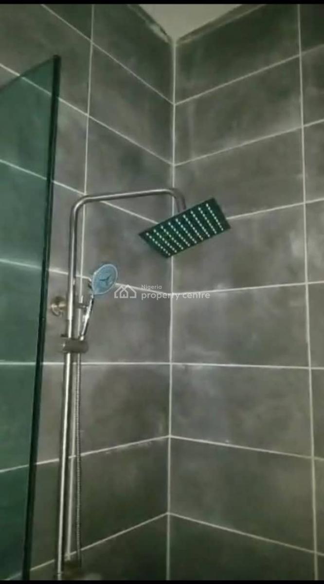 Luxury 2bedroom Apartment Upstairs, Conservation Center Second Toll Gate, Lekki, Lagos, Flat / Apartment for Rent