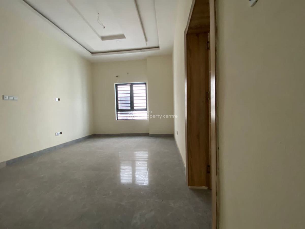 Single Room in a Secured Estate, Freedom Way, Lekki Phase 1, Lekki, Lagos, Self Contain (single Rooms) for Rent
