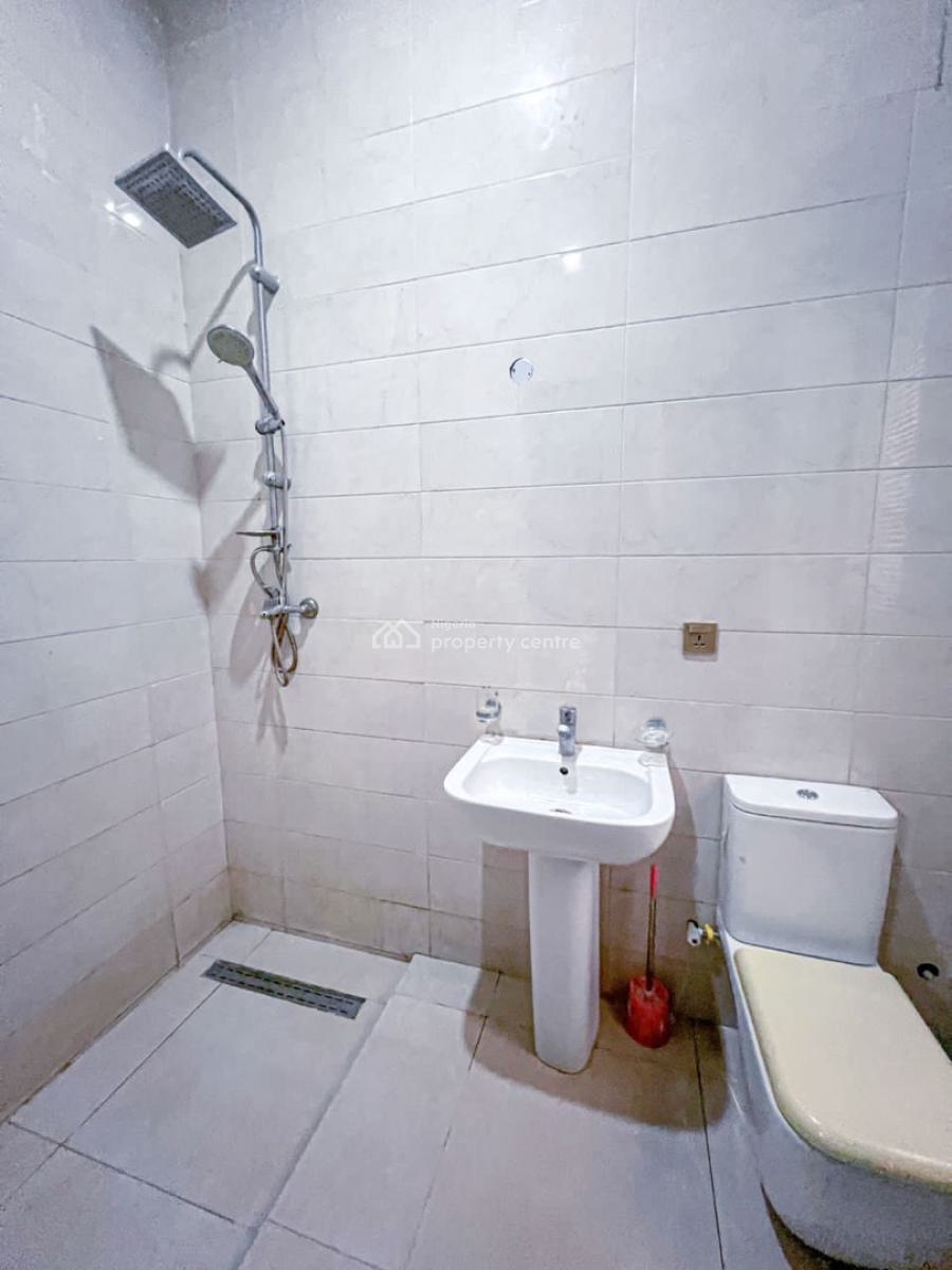 Single Room in a Secured Estate, Freedom Way, Lekki Phase 1, Lekki, Lagos, Self Contain (single Rooms) for Rent