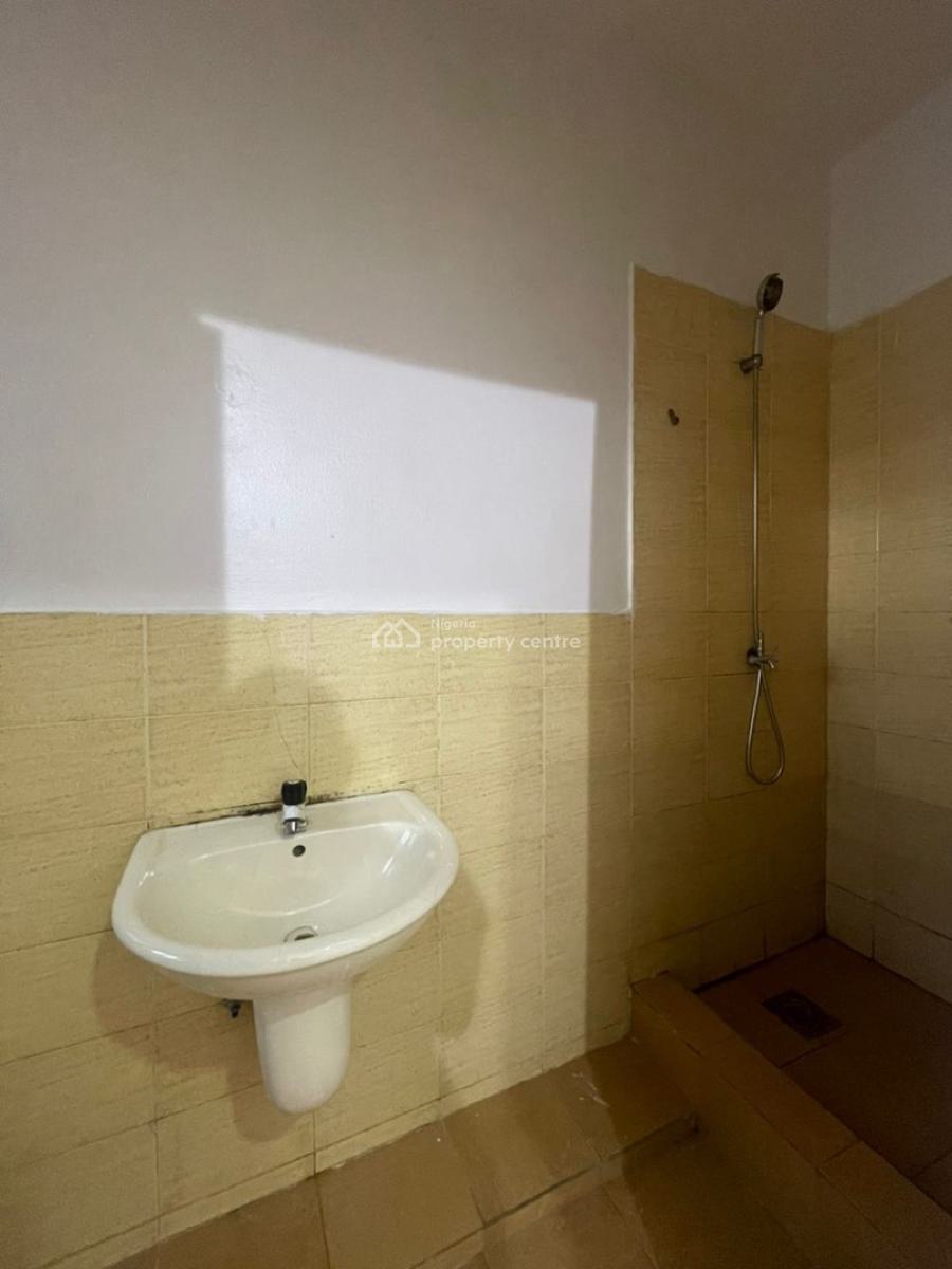 Single Room in a Secured Estate with 24hrs Light, Freedom Way, Lekki Phase 1, Lekki, Lagos, Self Contain (single Rooms) for Rent