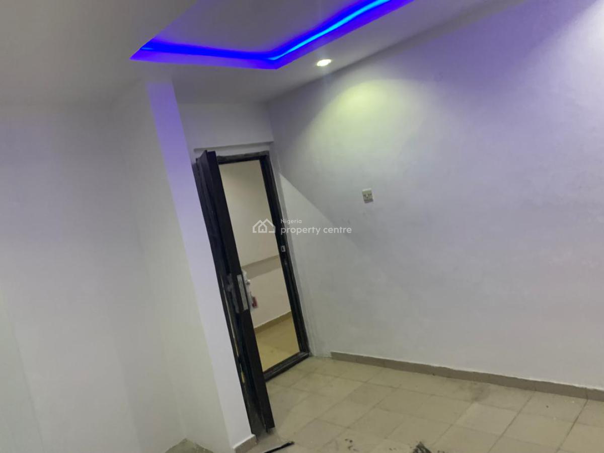 Executive Standard 2 Bedroom Flat All Rooms Ensuite with Guest Toilet, Gra, Ogudu, Lagos, Flat / Apartment for Rent