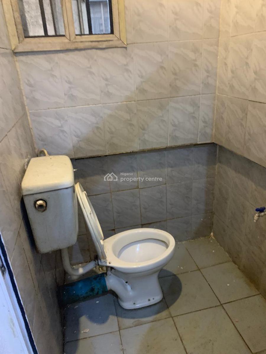 Executive Standard 2 Bedroom Flat All Rooms Ensuite with Guest Toilet, Gra, Ogudu, Lagos, Flat / Apartment for Rent