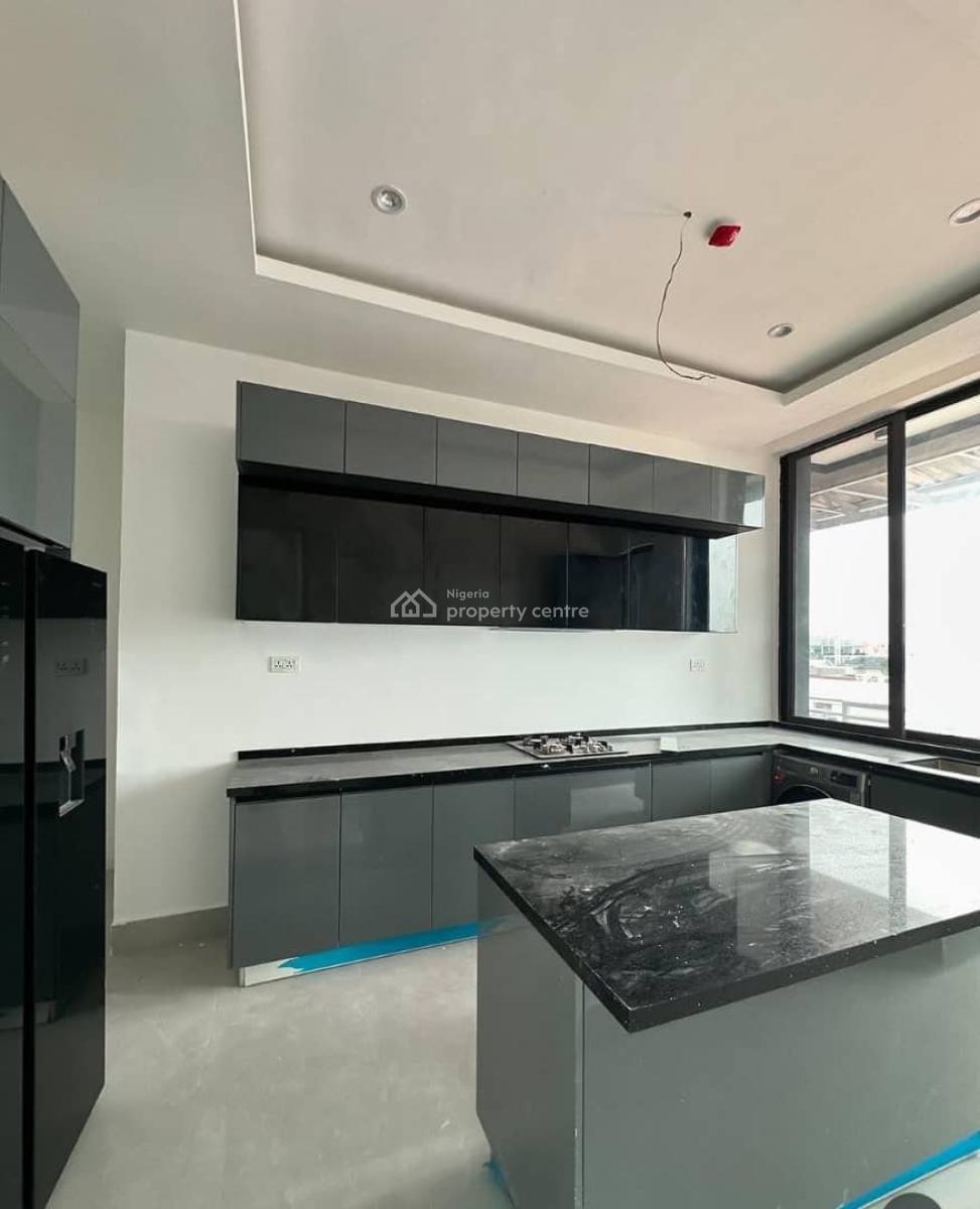 Beautiful Brand New 3 Bedroom Apartment with Bq, Lekki Phase 1, Lekki, Lagos, Flat / Apartment for Rent