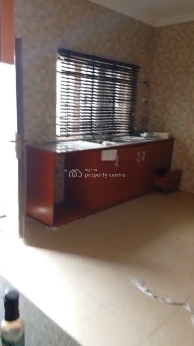 Decent 4bedroom Semi-detached House, Off Mobil Road, Ilaje, Ajah, Lagos, Semi-detached Duplex for Rent