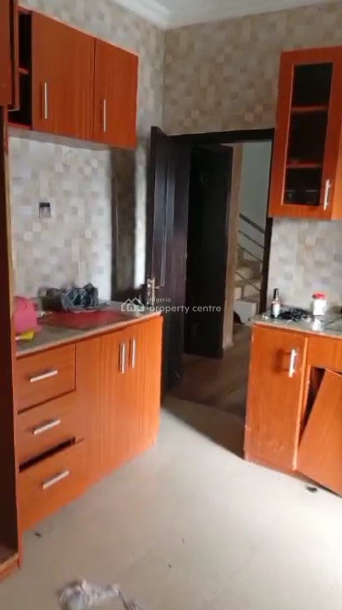Decent 4bedroom Semi-detached House, Off Mobil Road, Ilaje, Ajah, Lagos, Semi-detached Duplex for Rent