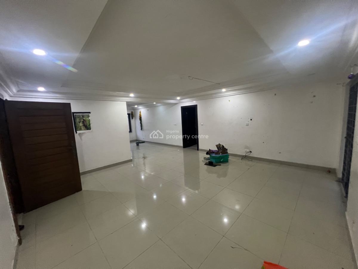 Spacious 3 Bedroom Apartment, Osapa, Lekki, Lagos, Flat / Apartment for Rent