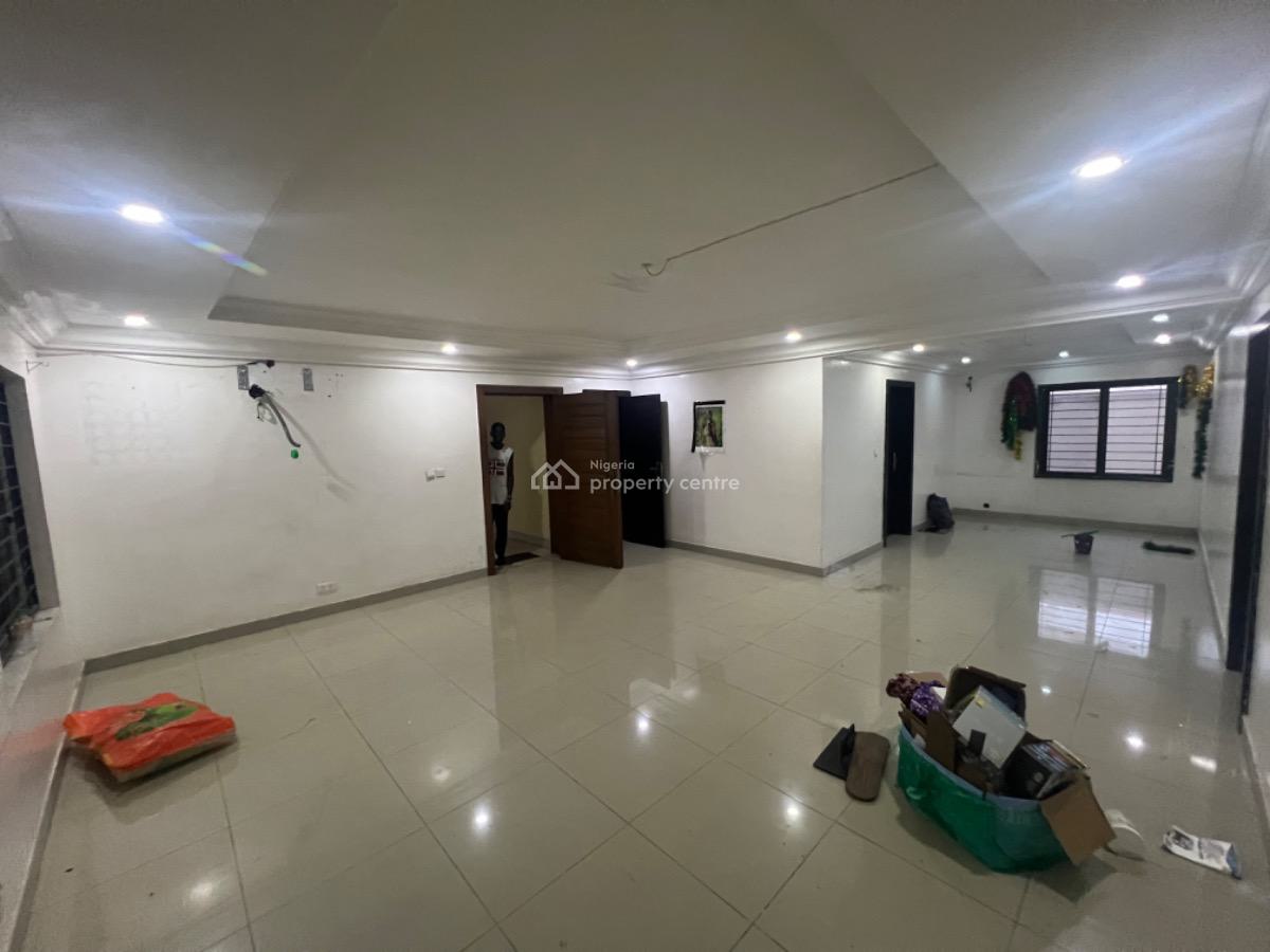 Spacious 3 Bedroom Apartment, Osapa, Lekki, Lagos, Flat / Apartment for Rent