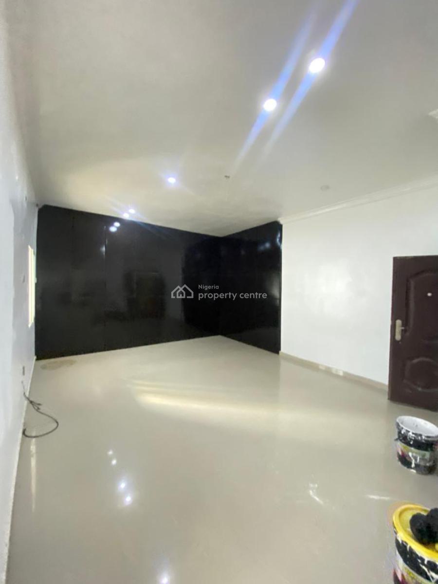 Big Studio Apartment in an Estate, Agungi, Lekki, Lagos, Self Contain (single Rooms) for Rent