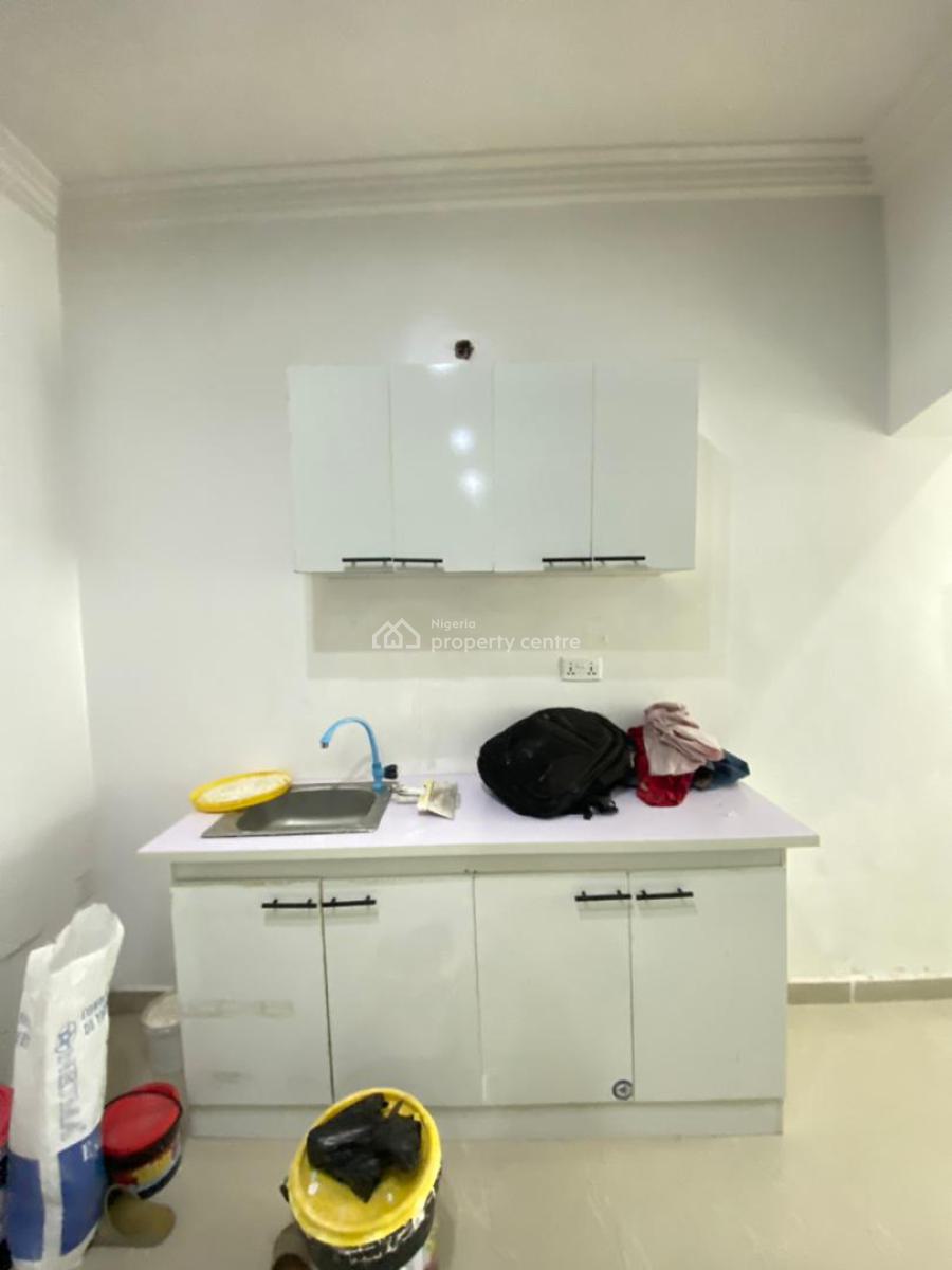 Big Studio Apartment in an Estate, Agungi, Lekki, Lagos, Self Contain (single Rooms) for Rent