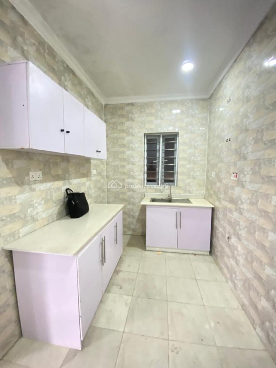 Clean 2 Bedroom Apartment with Private Car Park, Ikate, Lekki, Lagos, Flat / Apartment for Rent