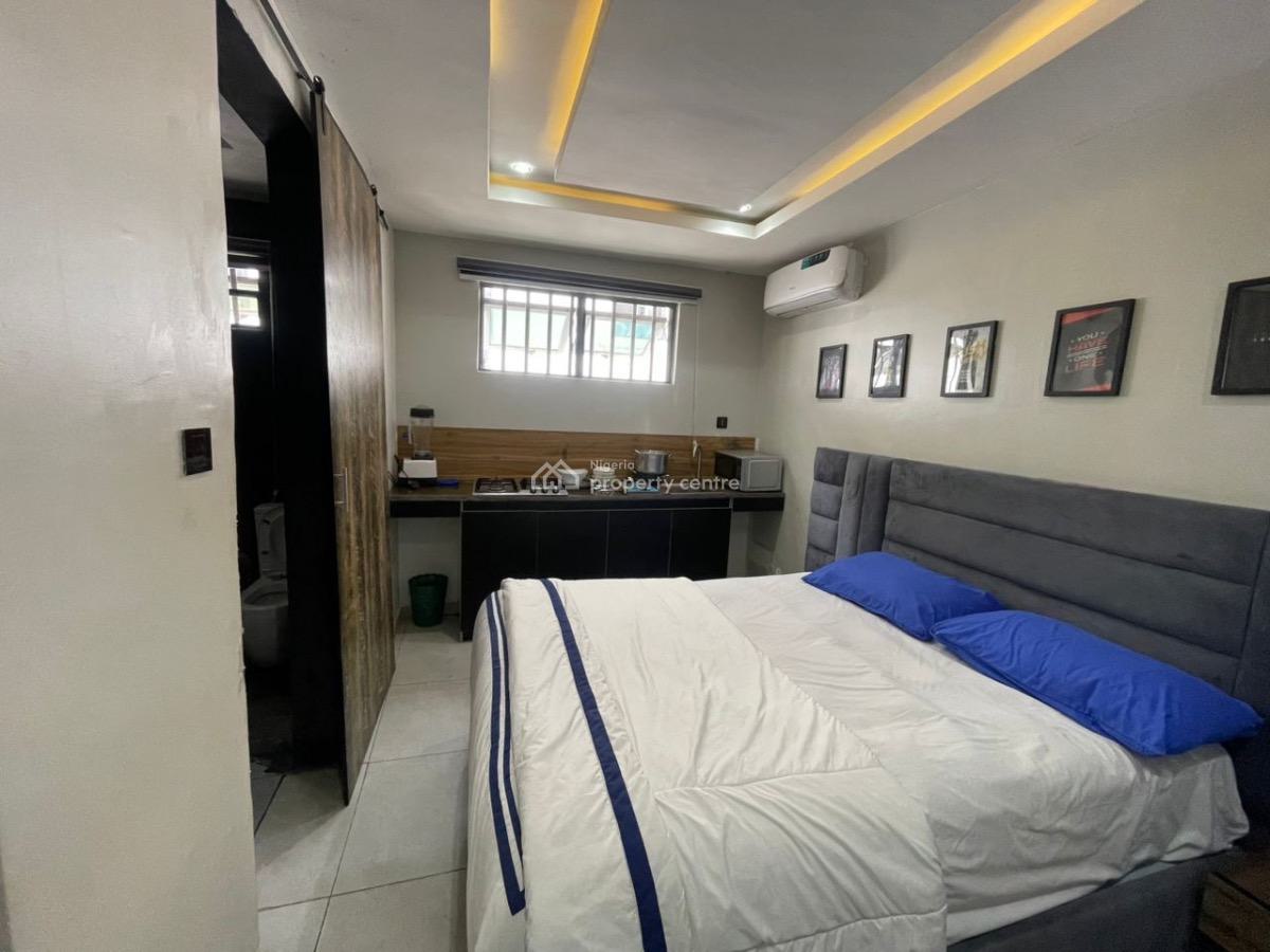 Luxury Multi Unit Apartment, Opp Chevron, Lekki, Lagos, Mini Flat (room and Parlour) for Rent