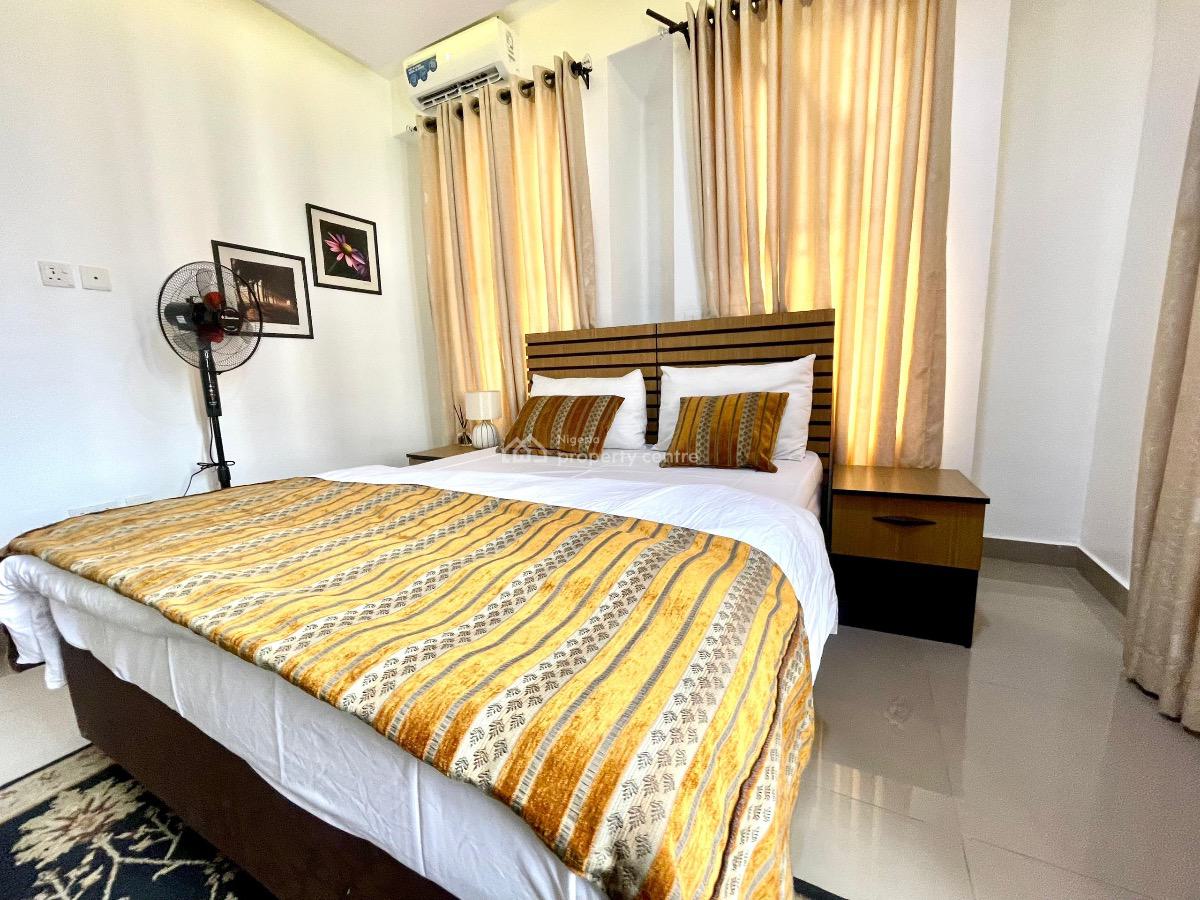 Luxury 2 Bedrooms Apartment, Orchid Road, Lekki, Lagos, Flat / Apartment Short Let