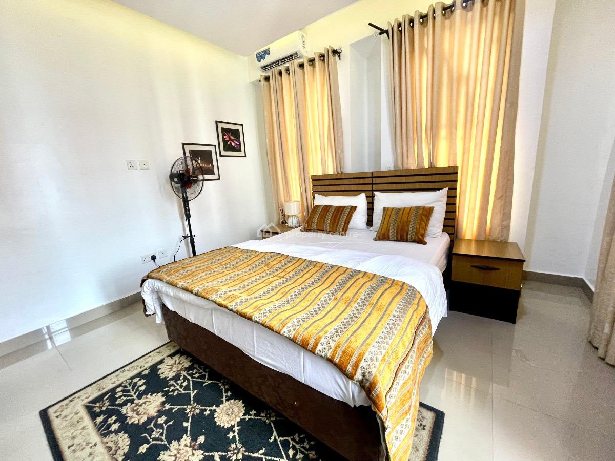 Luxury 2 Bedrooms Apartment, Orchid Road, Lekki, Lagos, Flat / Apartment Short Let