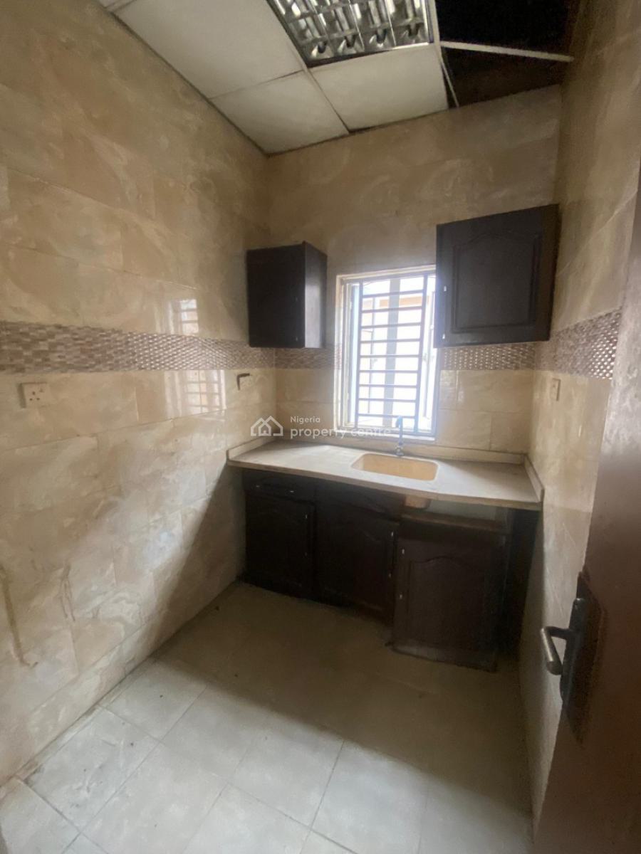 Commercial Property, Magodo, Lagos, Office Space for Rent
