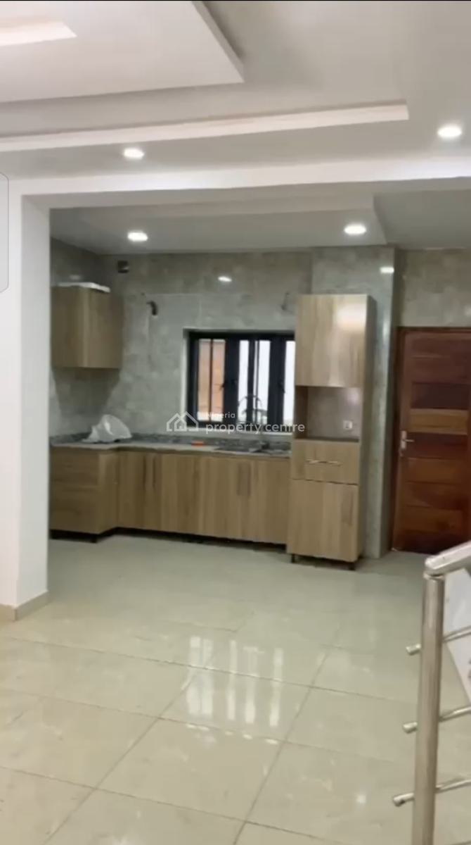 4 Bedroom Terrace Duplex with Bq, Salem Ikate, Lekki, Lagos, Terraced Duplex for Sale