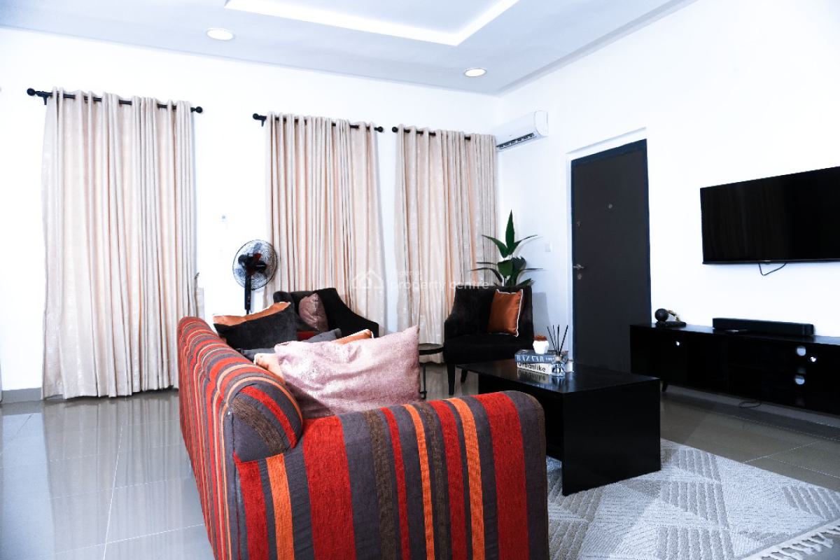 Spacious 3-bedroom, Your Home Away From Home, Orchid Road, Lekki, Lagos, Flat / Apartment Short Let
