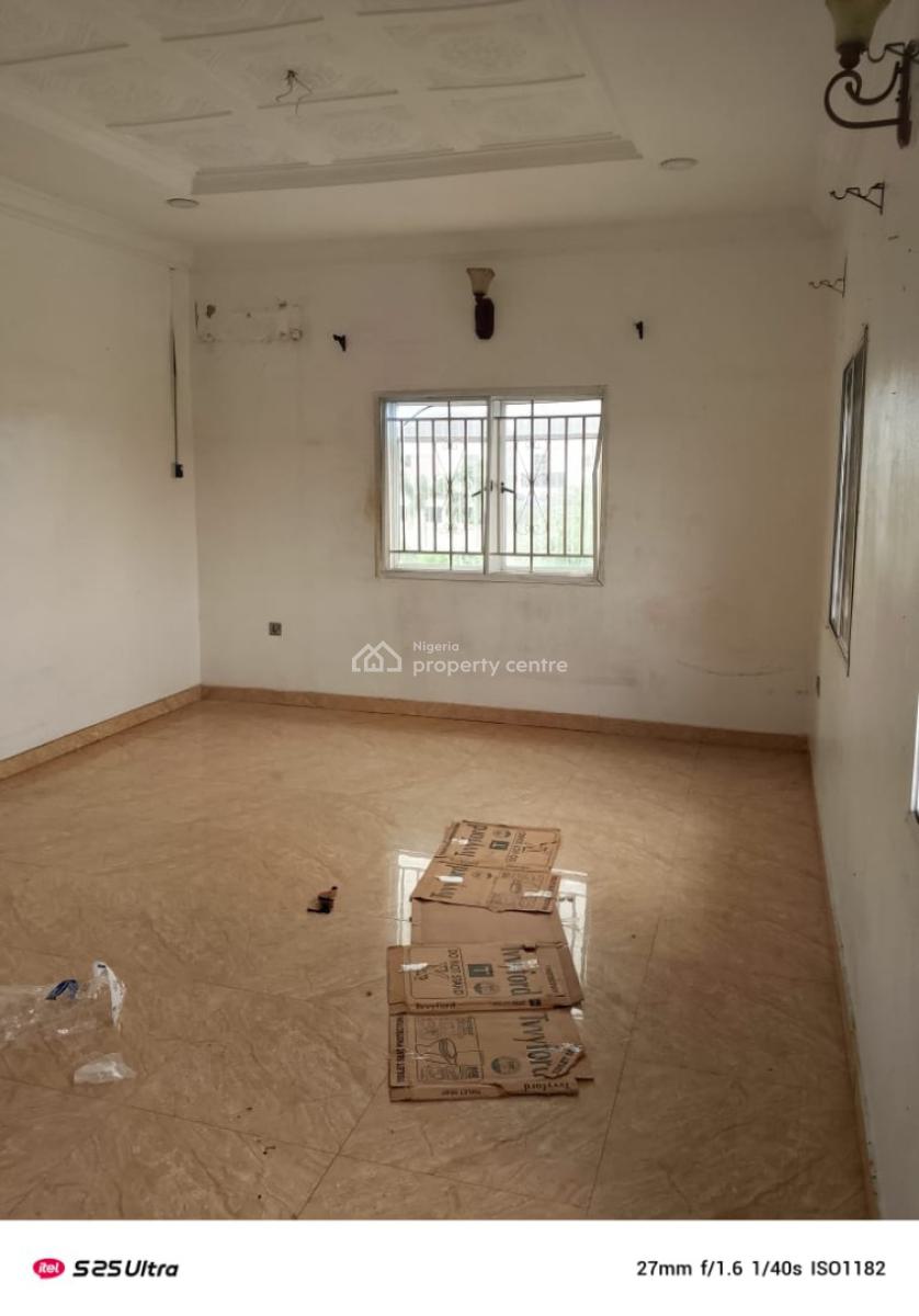 Well Maintained 3 Bedroom Flat Upstairs, Lekki Scheme 2 Estate, Ajah, Lagos, Flat / Apartment for Rent