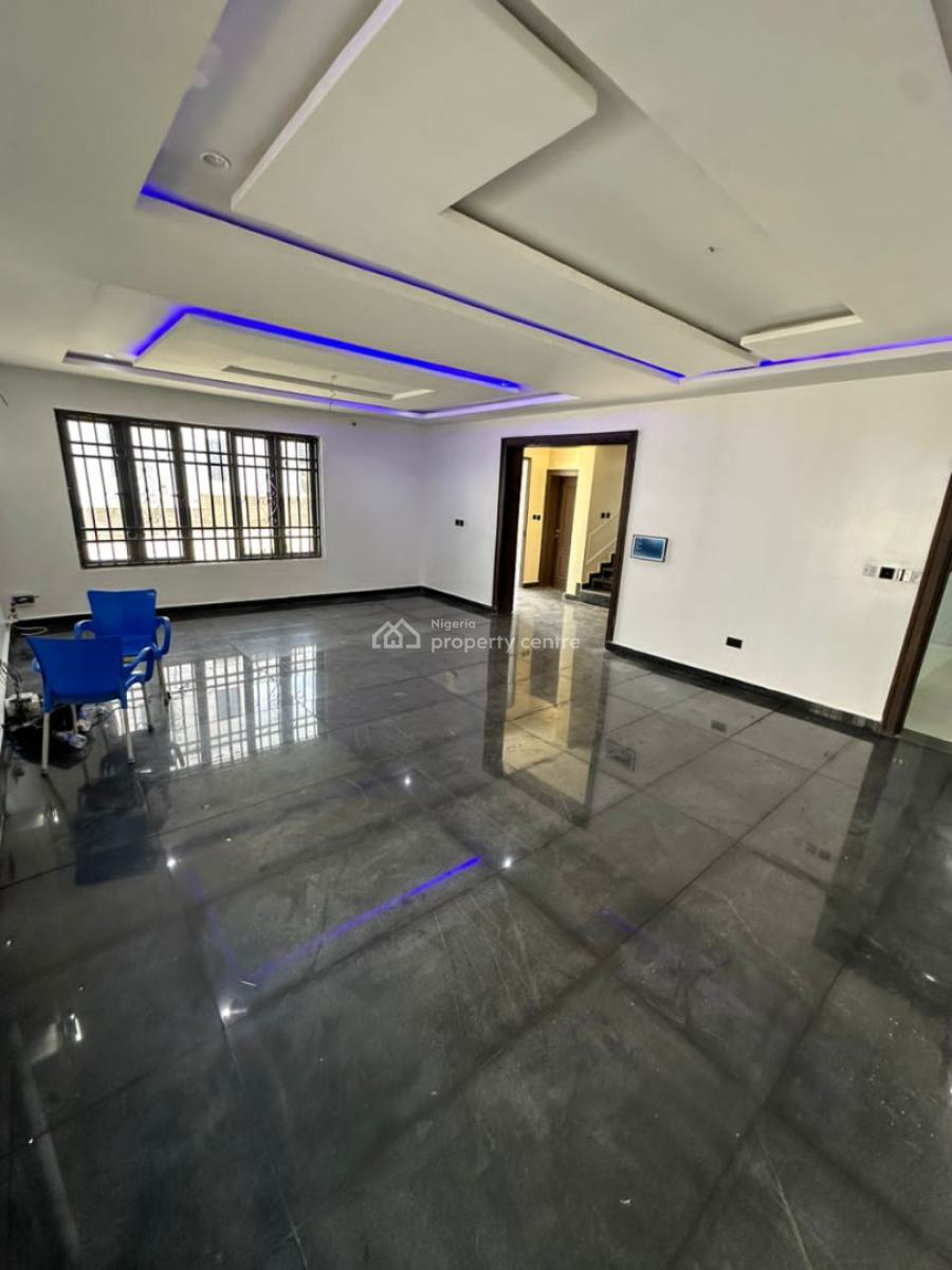 Exquisitely Massive 5 Bedroom Detached Duplex, Guzape Hills, Guzape District, Abuja, Detached Duplex for Sale