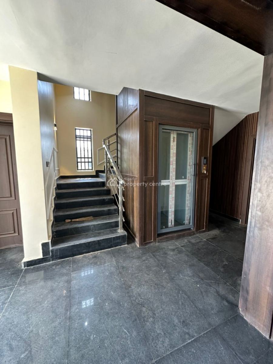 Exquisitely Massive 5 Bedroom Detached Duplex, Guzape Hills, Guzape District, Abuja, Detached Duplex for Sale