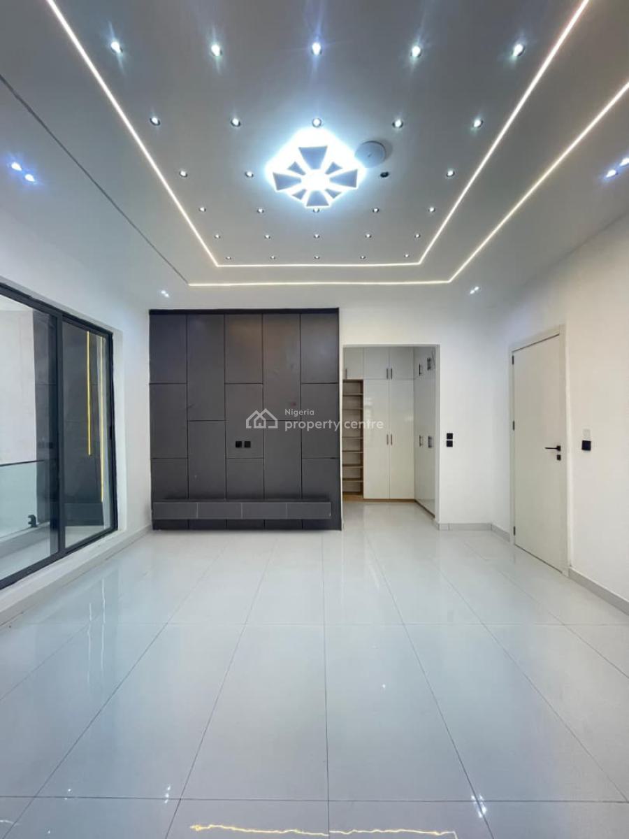 Exquisitely Built Spacious 4 Bedroom Semi-detached Duplex with Bq, Ajah, Lagos, Semi-detached Duplex for Sale