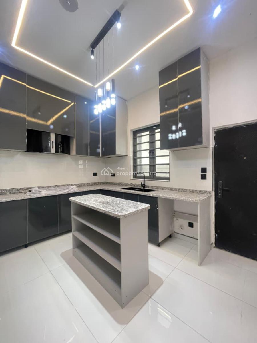 Exquisitely Built Spacious 4 Bedroom Semi-detached Duplex with Bq, Ajah, Lagos, Semi-detached Duplex for Sale