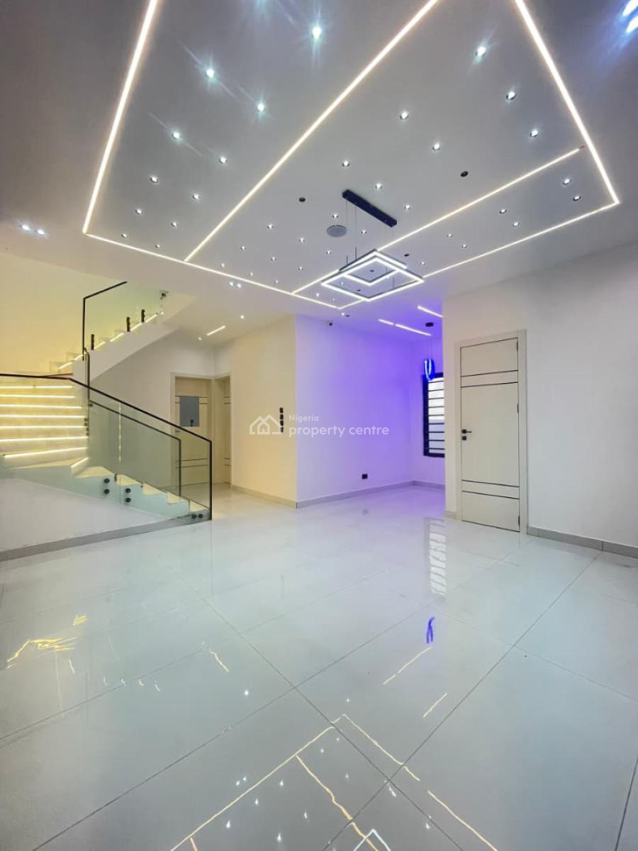 Exquisitely Built Spacious 4 Bedroom Semi-detached Duplex with Bq, Ajah, Lagos, Semi-detached Duplex for Sale