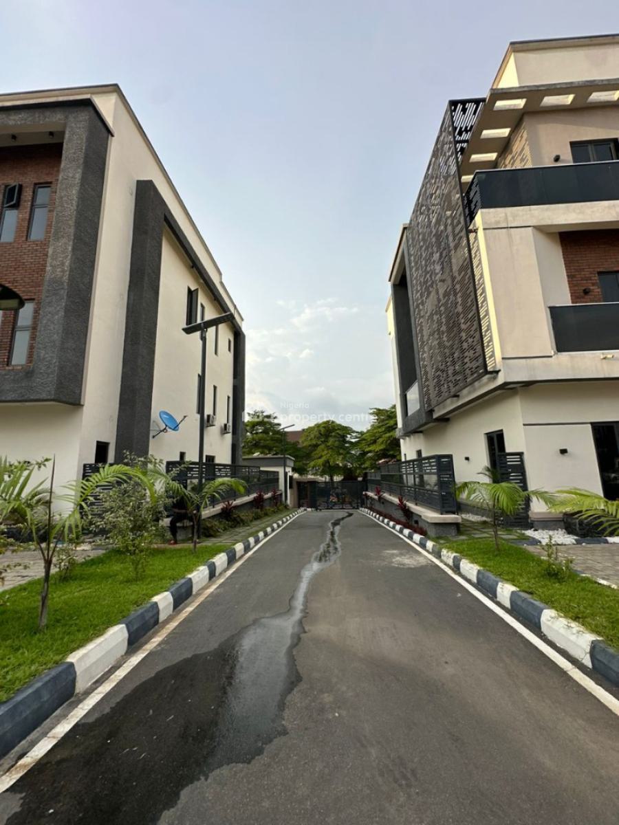 (4 Units) 5 Bedroom Detached Duplex , Pool Elevator & Bq, Utako, Abuja, Detached Duplex for Sale
