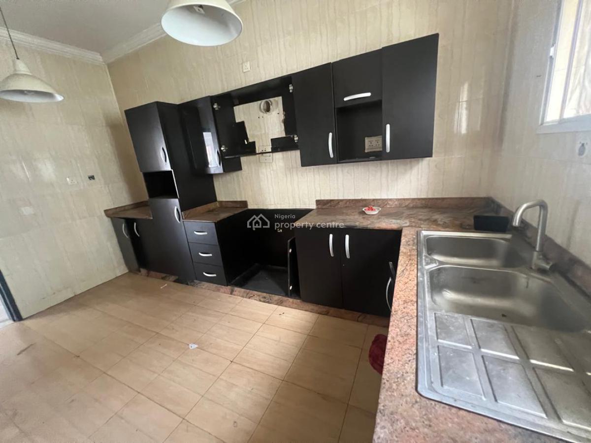 Spacious 4 Bedroom Terrace Duplex with Bq, Osapa, Lekki, Lagos, Terraced Duplex for Rent