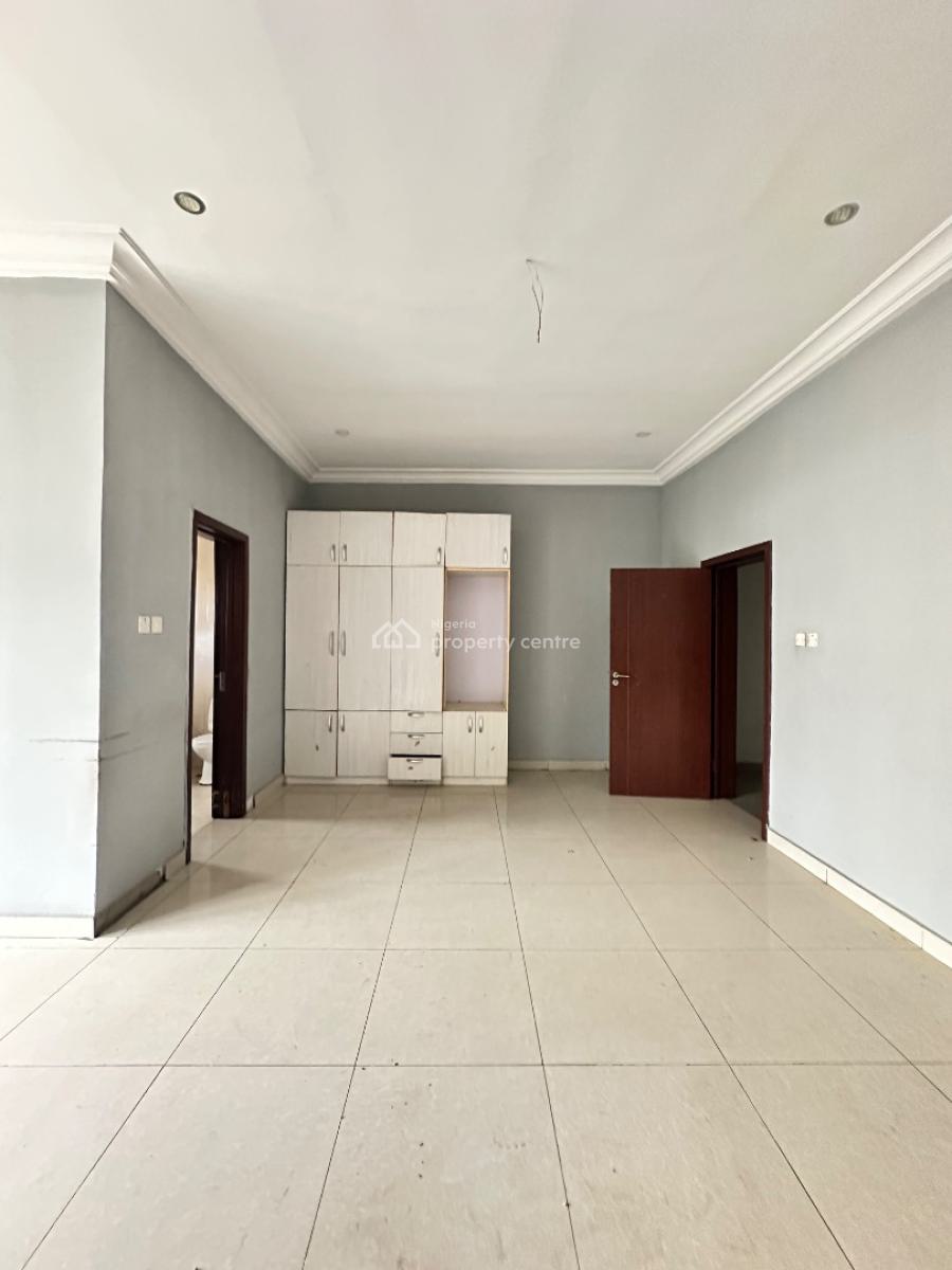 Nicely Built 4 Bedroom Terrace Duplex with Bq, Osapa, Lekki, Lagos, Terraced Duplex for Sale
